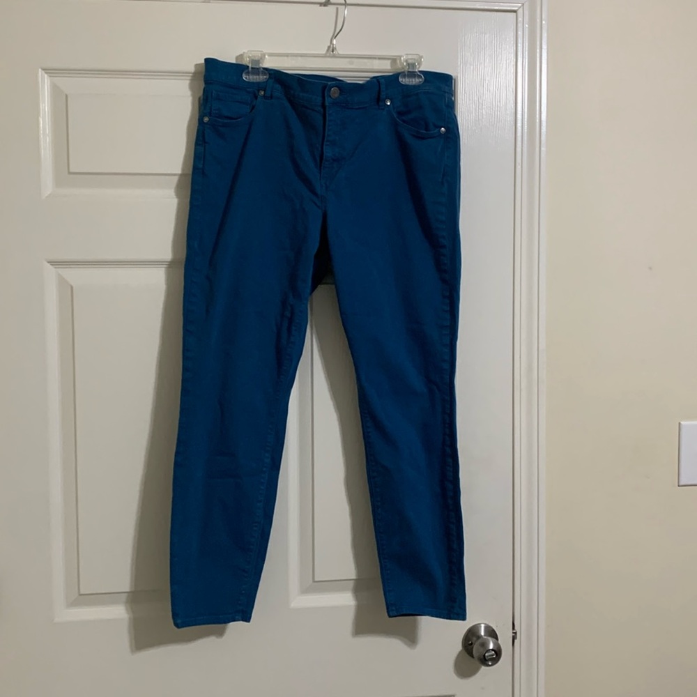 Beautiful Blue Loft Jeans size 32/14